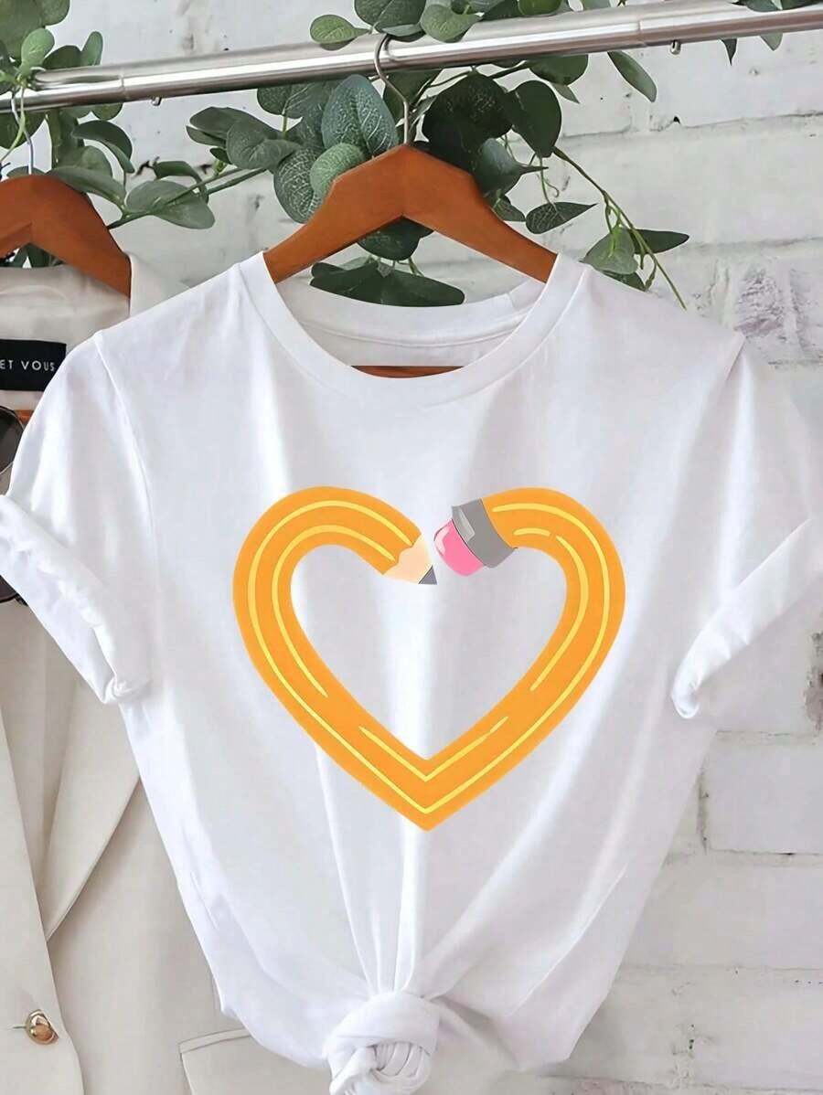 2026 Nuevos productos de gran : Camiseta de mujer con cuello redondo, estampado gráfico de dibujos animados con forma de corazón y lápiz para el Día del Maestro, camiseta de manga corta con cuello redondo, top casual para verano y primavera, camiseta de mujer. - Blanco - Ver 1