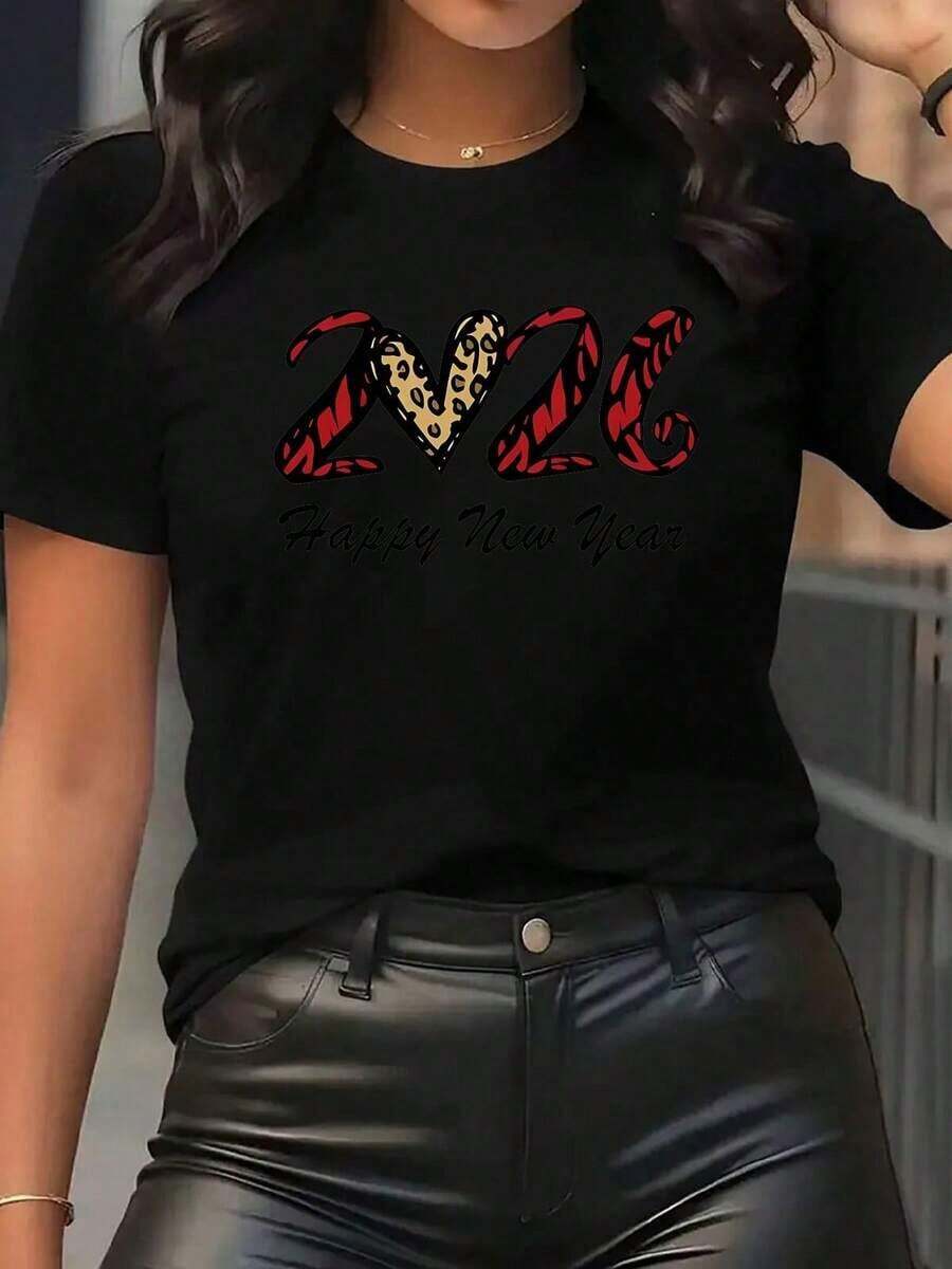 Playeras de mujer: Camiseta deportiva de manga corta para mujer - Estampado de Año Nuevo 2026, con diseños de leopardo y corazones. Lavable a máquina, fácil de combinar, cómoda camiseta casual de cuello redondo. Hecha de una mezcla de poliéster de alta calidad, adecuada para usar durante todo el año. Camiseta de verano para mujer con estampado gráfico, manga corta, cuello redondo, suave y transpirable, ideal para el uso diario en la calle. Blusas casuales para dama. - Negro - Ver 1
