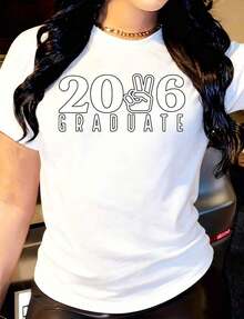 Camiseta Casual para Mujer con Estampado de Paz, Graduación 2016, Cuello Redondo, Manga Corta, Adecuada para Deportes Casuales y Uso Diario. Camiseta Gráfica con Estampado Atrevido y Ajuste Cómodo, Perfecta para Celebraciones de Graduación y Uso Diario. - Blanco - Ver 6