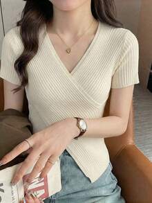 2026 Nuevo Verano Mujer Blusa Corta de Punto Asimétrica de Cuello en V, Manga Corta Ajustada Negra - Albaricoque - Ver 10
