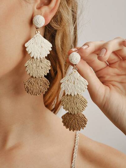 Nocturel 1 Pair Handmade Bohemian Style Raffia Straw Shell Tassel Long Earrings, Geometric Design, Suitable For Beach, Vacation, Festivals, Weddings, Mothers' Day, Parties And Daily Wear For Women (Handcrafted Raffia Weaving, Shape And Direction Randomly Assorted)