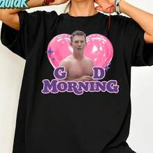 Camisa y Camiseta Casual Elegante para Camiseta de manga corta con estampado vintageCamisetas Casuales para Mujer: Una colección que incluye camisetas casuales, tops y camisetas ideales para el uso diario.Confeccionadas con tejidos ligeros y transpirables, estas prendas presentan una estética de inspiración vintage, lo que las convierte en una excelente opción tanto para la vida universitaria como para conjuntos cotidianos.Los diseños son encantadores y bonitos, con un corte cómodo y favorecedor.Gracias a su estilo clásico, tejidos suaves al tacto y sensación agradable para la piel, estas prendas poseen un distintivo aire de inspiración mexicana. - Negro - Ver 1