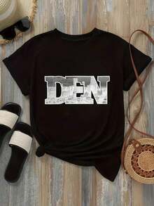 Nueva Llegada 2026 Camiseta de Mujer Oversize Opciones en Negro y Blanco Estampado Gráfico DEN Camisetas Casuales para Uso Diario Tops de Verano Camisetas Gráficas Conjuntos de Verano para Mujer Camisetas Cortas para Mujer Tops para Mujer Ropa Vintage de Algodón Linda para Mujer Tela Suave Transpirable Moda 100% Algodón Camiseta de Mujer para Uso Diario con Estampado Gráfico - Negro - Ver 2