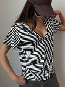 Camiseta casual holgada de mujer de unicolor con cuello en V y mangas cortas, ropa casual de negocios para mujer - Blanco y Negro - Ver 2