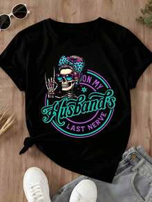 Camiseta de manga corta para mujer con estampado de chica calavera con lazo y gafas de sol en el último nervio de mi esposo, top casual de moda para uso diario. - Negro - Ver 2