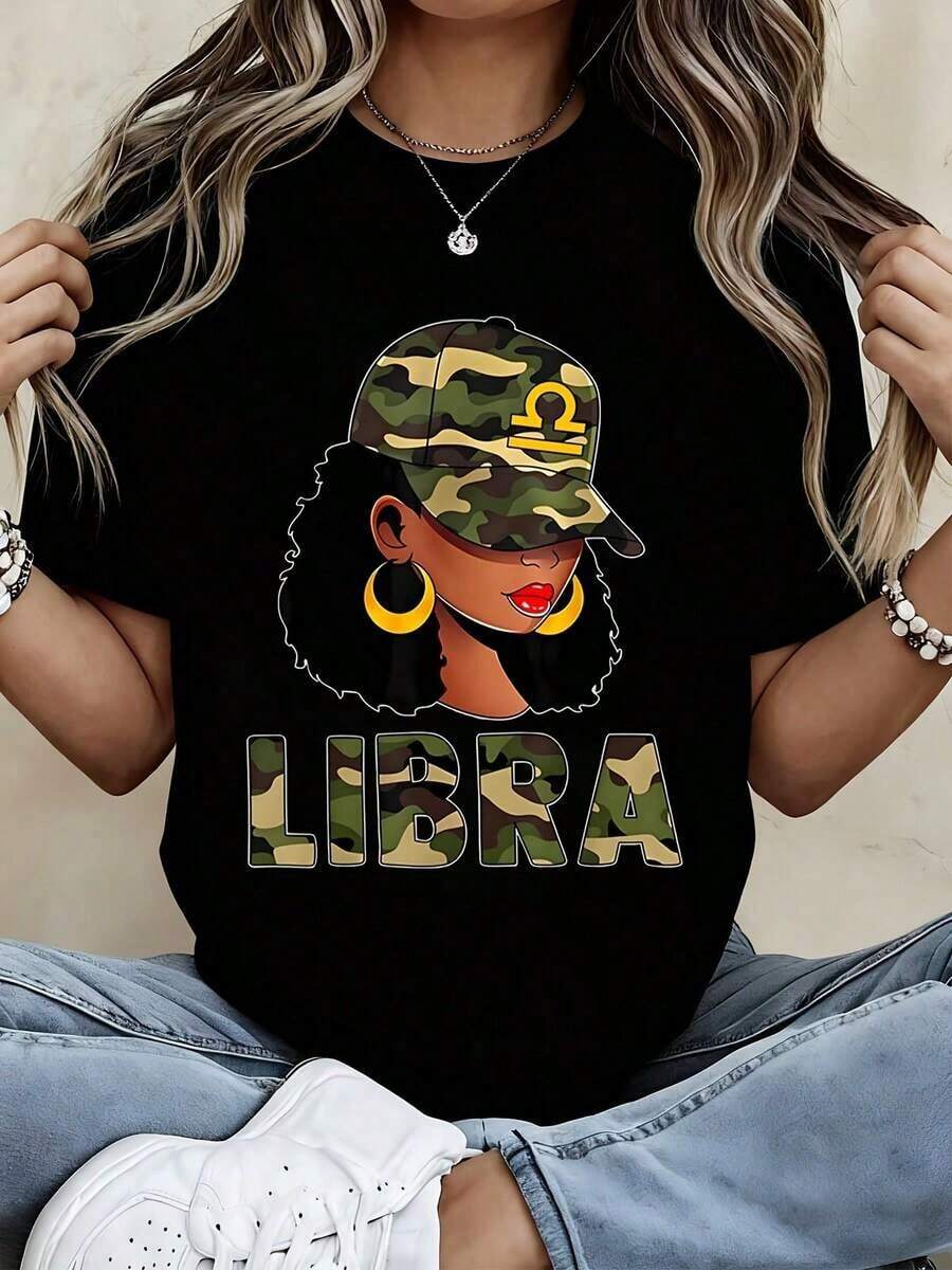 Camiseta de moda para mujer con estampado del signo zodiacal Libra, gorra de camuflaje y pendientes de aro, ropa casual para atuendos diarios y amantes del zodiaco.blusa casual mujer - Negro - Ver 1