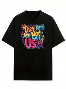 Camiseta Negra para Mujer con Estampado Colorido "They Are Not Like Us", Ropa Casual, Playera Holgada para Mujer - Negro - Ver 4