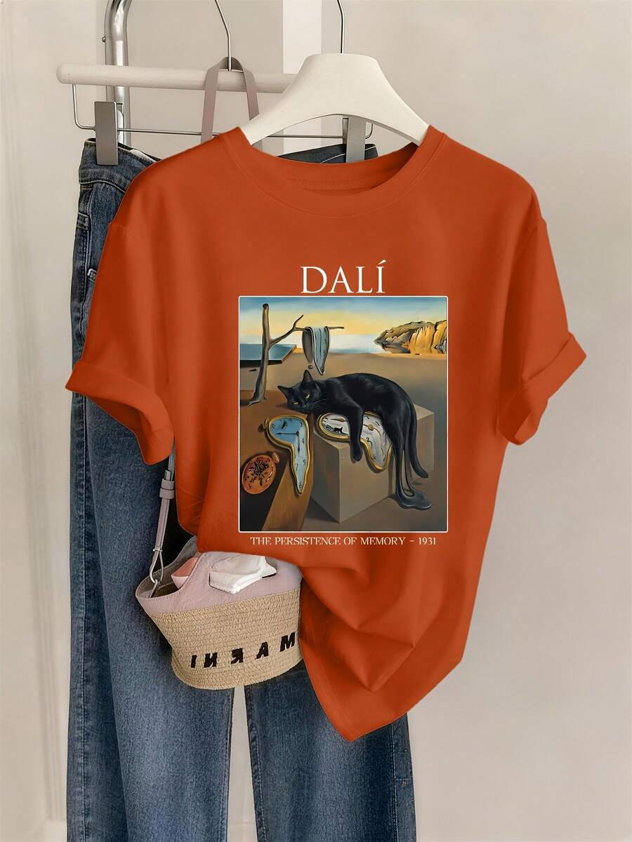 Dali's Memory: The Persistent Black Cat, A Women's Spring/Summer T-Shirt With Surrealist Art Prints, Fitted Design, Round Neck, Suitable For Casual Everyday Wear, New 2026 Style! Comfortable And Soft, Cotton T-Shirt For Everyday Wear. - 磚紅色 - 查看 1