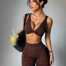 MewMuse. Slayform 1 Conjunto de Sujetador Deportivo y Mallas de Mujer con Estampado de Leopardo y Diseño Cruzado Retorcido para Yoga, Correr, Fitness y Ejercicio - Negro - Ver 7