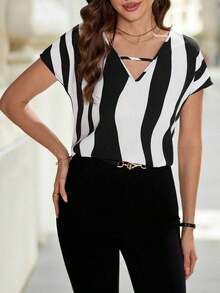 Camisa de mujer de contraste de color impreso para uso diario - Blanco y Negro - Ver 8