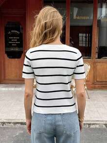 Blusa de punto de manga corta con botones y rayas de contraste para mujer - Blanco y Negro - Ver 2