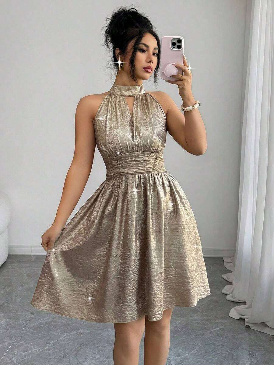 Raffinéa Vestido corto elegante y delicado de mujer con escote halter y cintura calada en forma de A, adecuado para salidas y citas, primavera/verano - Gris - Ver 1