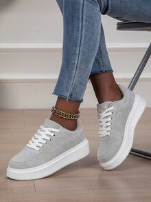 灰色