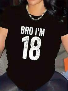 Camiseta única y moderna con diseño destacado Bro I'm 18 perfecta para jóvenes amantes de la moda y la cultura Y2K ideal para cualquier ocasión ligera y cómoda disponible en talla única encuéntrala en nuestras ofertas y sé parte de la  mexicana - Negro - Ver 12