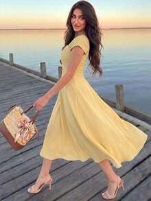 Women's Solid Color Dress, Square Neck, Short Sleeves, Minimalist Everyday Wear - Yellow - View 2