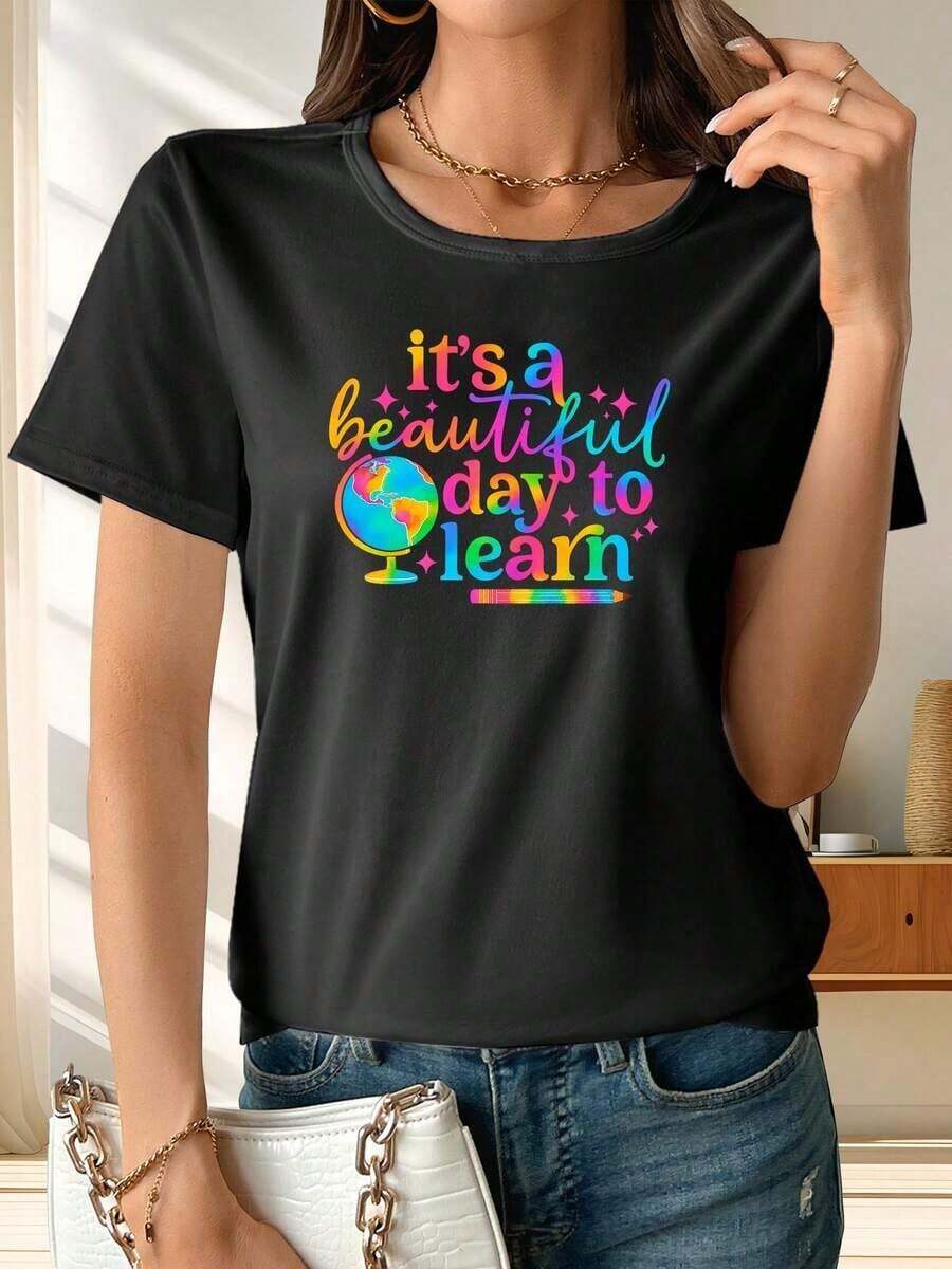 Camiseta única y colorida con el diseño "Es un hermoso día para aprender" perfecta para los amantes de la educación y el aprendizaje, ideal para lucir con estilo en cualquier ocasión, únete a la moda y2k hoy mismo - Negro - Ver 1