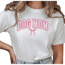 Women's Graphic T-Shirt, Varsity Style, With Bright Pink Bow, For Dog Moms, Gift Idea For Dog Lovers, Short Sleeve, Crew Neck, Black, Sizes S-5XL - 白色 - 查看 9