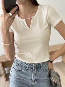 Camiseta con cuello en pico sólido, top corto para mujer - Beis - Ver 6