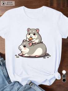 Oferta por tiempo limitado, compra limitada, flash oferta,blusas para dama casuales,poleras mujer,playeras de mujer>algodon,blusas>elegante,Camiseta casual para mujer, blanca, con un adorable estampado de hámster Jenga al estilo capibara, adornada con lindos corazones. Cuello redondo, manga corta, tejido suave y transpirable, ideal para uso casual o para amantes del anime. Lavable a máquina (varias tallas disponibles). Apta para todas las estaciones, cómoda y ajustada, se puede usar sola o combinada con otras prendas. ¡Inspirada en el encantador estilo de los capibaras! |   Diseño exquisito |   Suelto y cómodo |   Fácil de combinar | - Blanco - Ver 1