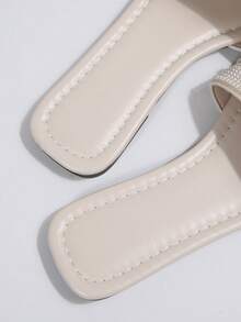 New Arrival Plus Size Luxury Anti-Slip Square Toe Mule Slippers With Rhinestone & Pearl Decor, Fashionable & Versatile For Beach & Resort Wear - Beige - View 10