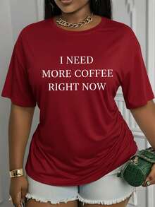 Suave, transpirable y ligera para comodidad durante todo el día. Camiseta de manga corta con cuello redondo y estampado con el diseño "Necesito más café".Este elegante y versátil top cuenta con un cuello redondo informal, tela suave y elástica, es lavable a máquina y es adecuado para todas las estaciones, lo que lo convierte en un artículo imprescindible en cualquier guardarropa moderno. - Blanco - Ver 9