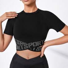 Top deportivo slim fit para mujer con diseño de tiras cruzadas, manga corta y cuello redondo, ideal para entrenamiento y yoga - 5759 Camiseta de manga corta con tejido cruzado - Ver 2