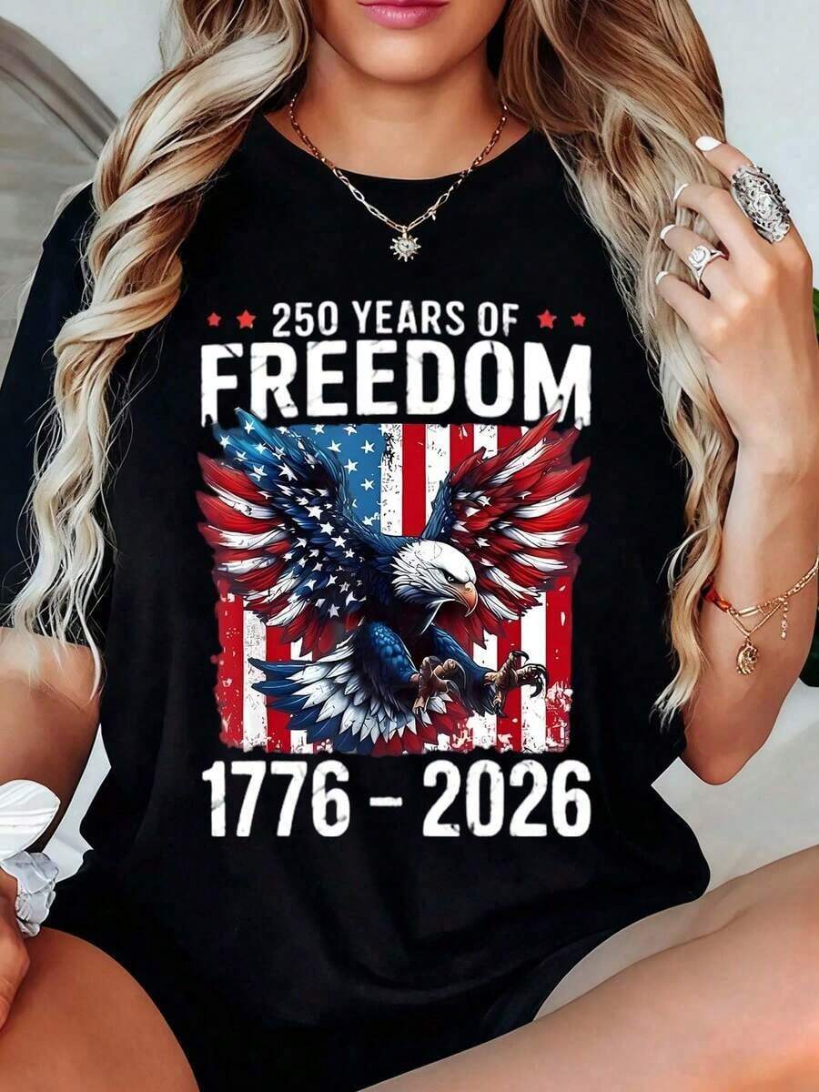 Women's Short-Sleeved Crew Neck T-Shirt, Featuring A 250th Anniversary Print Design Of The American Independence, A White Eagle And American Flag Design With The Text "250 Years Of Freedom 1776-2026" For Independence Day Celebrations, Patriotic Events, And National Holidays. - 黑色 - 查看 1