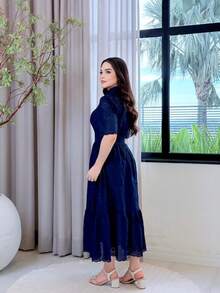 Elegant Midi Dress In 3D Embroidered Lace, 100% Cotton, With Puff Sleeves And A Full Skirt. - Màu xanh hải quân - Xem 3