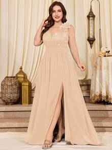Đầm maxi dự tiệc trang trọng, cổ chữ V sâu, đính sequin và ren hoa 3D, không tay, chất liệu chiffon phối màu tương phản, xẻ cao, xếp ly. Thích hợp cho các dịp lễ hội, dạ hội, đám cưới, lễ tốt nghiệp, tiệc gala và các sự kiện trang trọng mùa xuân. - Rượu sâm banh - Xem 4