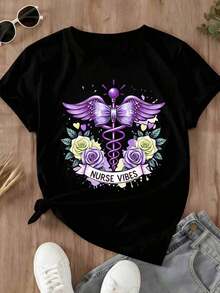 Camiseta de Enfermera para Mujer con Diseño de Caduceo y Rosas, Estampado "Nurse Vibes", Ropa Casual de Verano para Mujer - Negro - Ver 2
