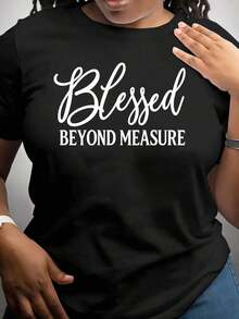 Camiseta única con diseño Y2K en negro con el mensaje  Beyond Measure destaca tu estilo y positivismo ideal para cualquier ocasión casual, sé parte de la  que todos buscan en México y muestra tu mensaje de bendición con esta pieza imprescindible - Negro - Ver 1