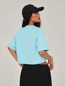 Camiseta corta negra con letras brillantes de colores, estilo casual juvenil - Azul Cadete - Ver 3
