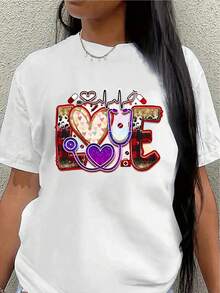 Camiseta de manga corta, ligera y duradera, con un diseño temático, perfecta para salidas informales en casa o en restaurantes, con estampados de corazones y estetoscopios de colores vivos. - Blanco - Ver 1