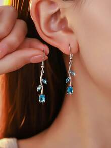 1 Pair 18K Gold Plated Fashionable Leaf Tassel Earrings, Suitable For Daily Wear, Summer, Beach, Festivals, Parties, Balls, Western-Style Jewelry, Retro Style, Inlaid With Blue Gemstones, Suitable As Gift For Mom/Women/Girls/Mother, High Quality - Silver - View 2