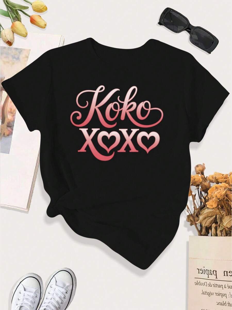 Camiseta de mujer talla Koko XOXO Warm Cursive Art, camiseta deportiva casual de talla grande para mujer, uso diario, atuendo de fin de semana, camiseta de moda, top de moda, camiseta elástica, tela suave, corte holgado, top cómodo, ropa casual. - Negro - Ver 1