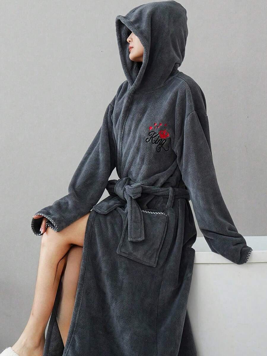 QIBHI 1件珊瑚絨（均碼）刺繡女款浴袍，優雅女孩浴袍，美觀浴室袍，吸水柔軟，適用於桑拿/海灘/泳池/浴室，適合浴室、飯店、健身房、旅行、禮物、居家必需品、護膚