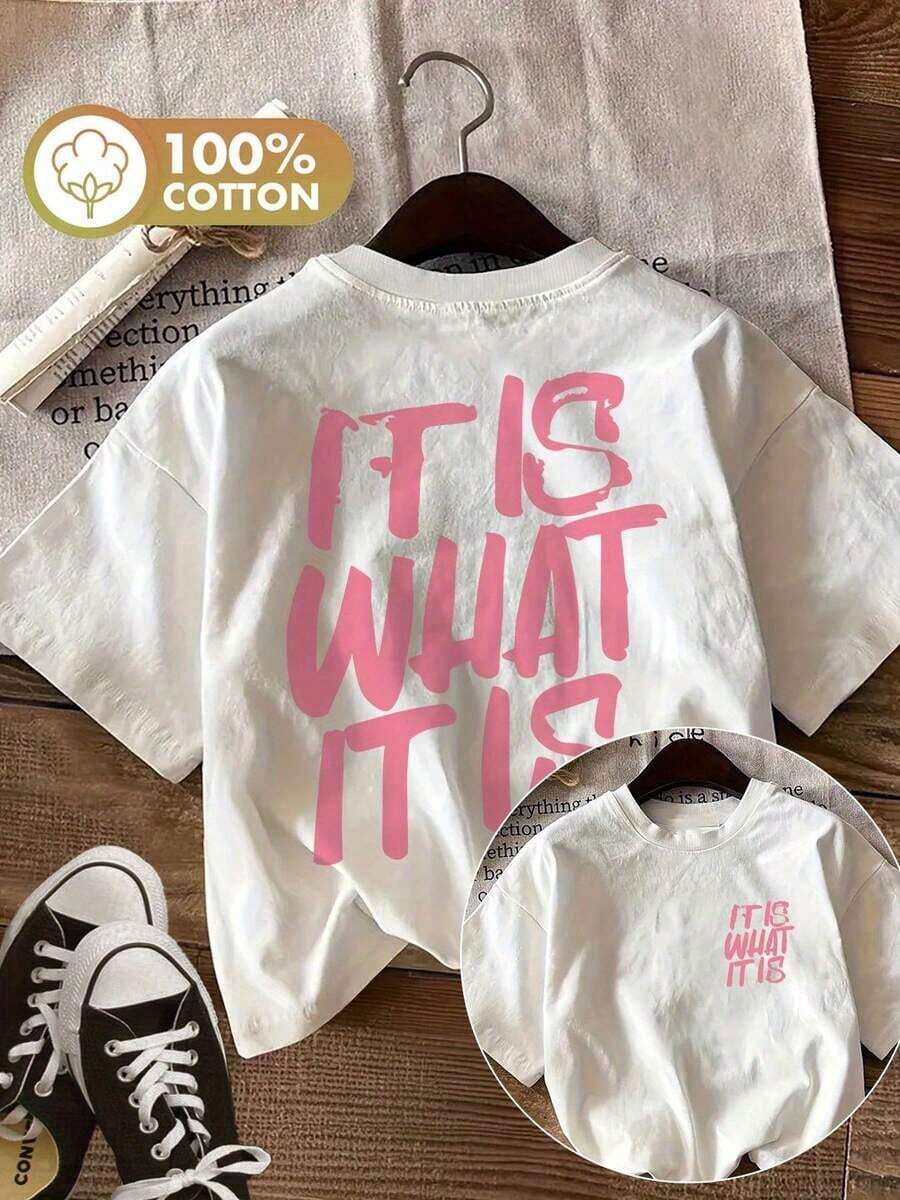 Double-Sided Print, Summer Style, Calligraphic Style, Short-Sleeved Crew Neck T-Shirt With Pink "IT IS WHAT" Print, Unisex Short-Sleeved Graphic T-Shirt, Casual Crew Neck T-Shirt. - 白色 - 查看 1