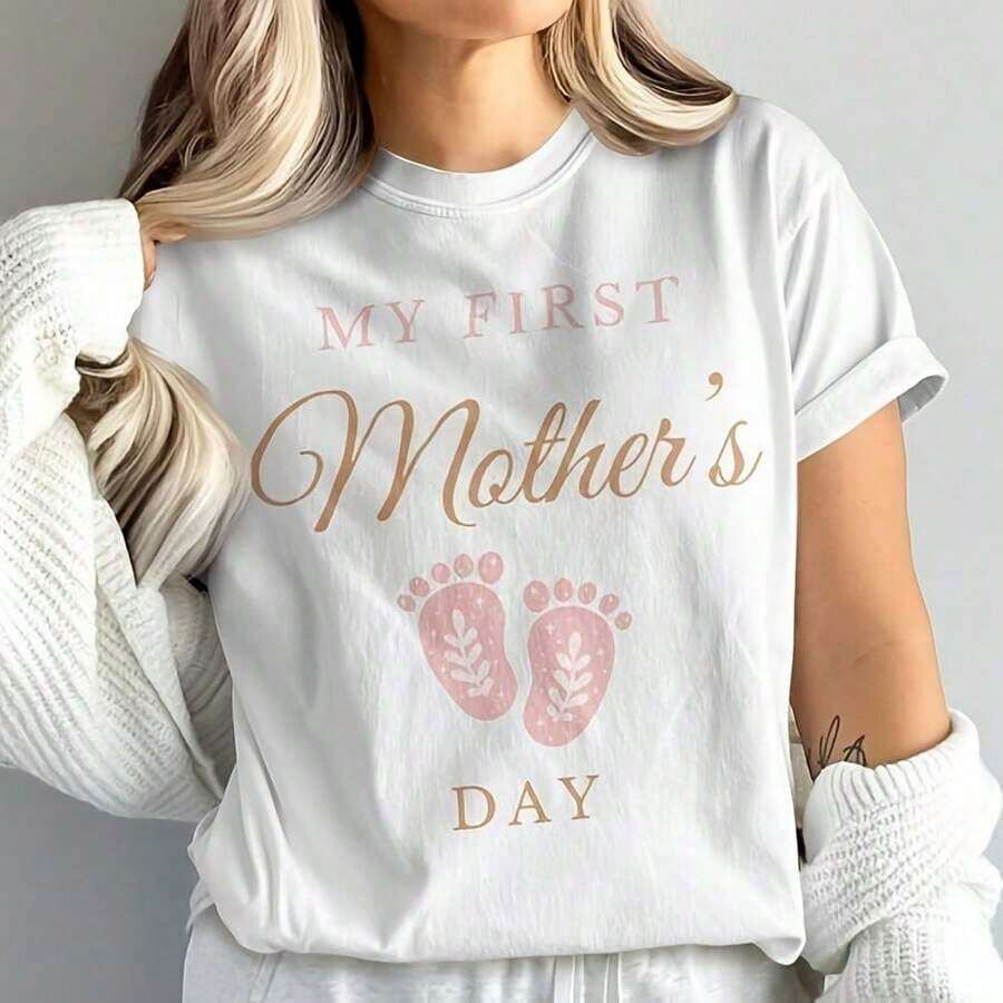 short-sleeveCómoda camiseta para el Día de la Madre "Mi primer Día de la Madre", regalo lindo para mamá primeriza, diseño de huella de bebé, camiseta para mamá primeriz, idea de regalo para el Día de la Madre100% Cotton - Blanco - Ver 1