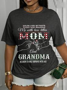Suave, transpirable y ligera para comodidad durante todo el día. Camiseta casual estampada para mujer con la frase: "Cuando Dios me bendice, tengo dos títulos: mamá y abuela". De manga corta, cuello redondo, esta camiseta casual de verano es cómoda y versátil, adecuada para uso casual y en casa - lavable a máquina y cómoda. Cuello clásico con corte relajado que favorece todas las formas del cuerpo y es fácil de combinar con jeans, shorts y leggings. - Negro - Ver 10
