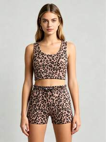 Bộ 2 món cho bé gái, gồm áo tank top và quần short in họa tiết da báo, kiểu dáng thường ngày. - Cà phê nâu - Xem 8
