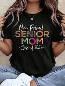 "A Proud Graduation Mom, Class Of 2027" T-Shirt For Graduation Celebration, Gift For Moms, Mother's Day Gift, 220g - Urban Vintage Style, Unisex, Loose Cotton Short Sleeve Crew Neck T-Shirt, 100% Cotton - 黑色 - 查看 7