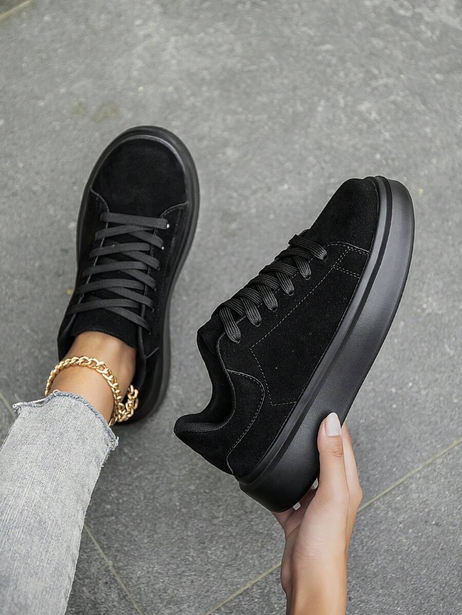 أحذية رياضية من المخمل الصناعي ذات الكعب السميك، أحذية كاجوال عصرية منخفضة الرقبة متعددة الاستخدامات باللون الأسود الموحد للجنسين - الأسود - مشاهدة 1