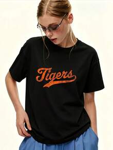 Camiseta de manga corta con estampado de tigre de 180 g para mujer, camiseta casual suave, regalo de moda de verano, adecuada para la familia, la empresa y la formación de equipos, Top vintage 2024 - Camiseta unisex de algodón holgada de manga corta y cuello redondo estilo vintage urbano. - Negro - Ver 7