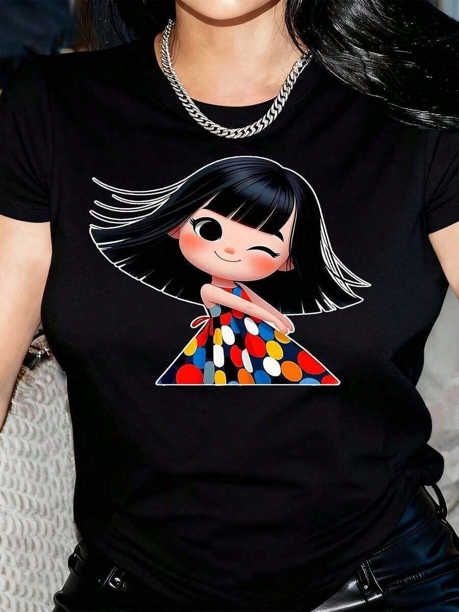 Women's Cartoon Print T-Shirt - Soft Pink, Round Neck, Casual Design With Black Hair And Colorful Polka Dot Dress, Comfortable To Wear In All Seasons, Perfect For Casual Outfits Or Costume Parties, Fun Graphic T-Shirt. Suitable As A Gift. Women's T-Shirt. Blouses > Elegant. Boho Chic. Soft, Breathable, And Comfortable Women's Top, Ideal For Spring, Summer, And Autumn, Perfect For Vacations, Travel, And Everyday Wear. - 黑色 - 查看 1