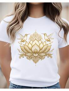 Camiseta de mujer 2026 con estampado de colibrí y flor de loto dorada, estilo boho, ropa casual, conjunto de verano, camiseta 2D para mujer, diseño casual holgado, camiseta ligeramente extendida. - Blanco - Ver 6
