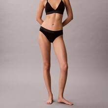 Calvin Klein Icon Cotton Modal Metallic Bikini QF8827 - màu đen - Xem 5