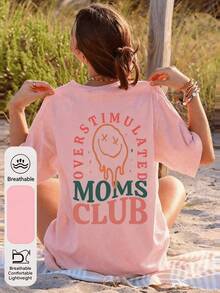 Women's Summer T-Shirts With A 'Mom Club' Graphic Print, Crew Neck, Short Sleeves, Simple Casual Style For Everyday Wear, In Black, Plus Sizes. Graphic Print T-Shirts For Mom's Birthday, Fun Prints For Mom, Women's Summer Clothes, Summer T-Shirts With Face And Letter Prints. - 粉色 - 查看 4