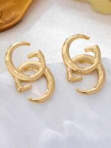 1 Pair Of Classic Best-Selling Twin G Earrings, Exaggerated Hollow Gold Party Earrings, Fashionable And Simple Multi-Purpose Commuting Earrings - Gold - View 3