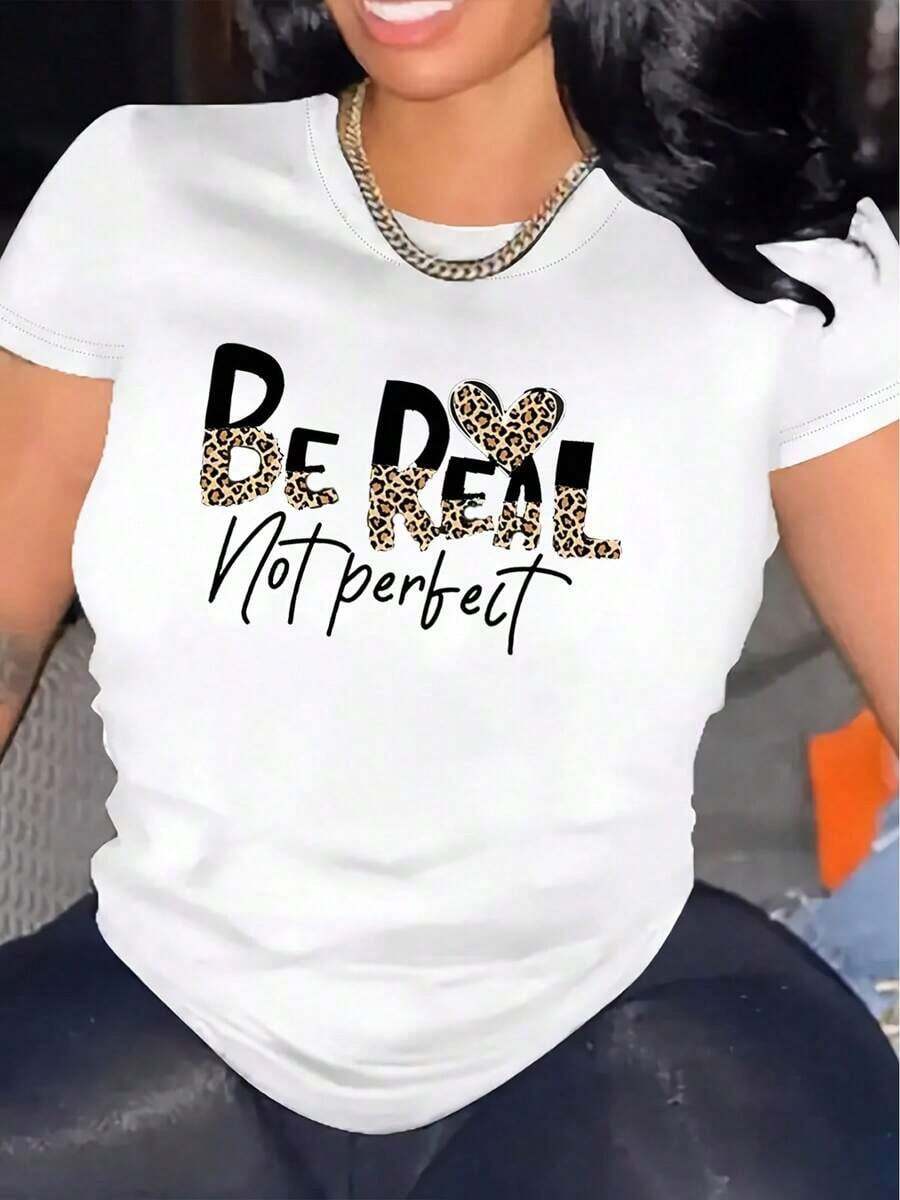 Camiseta de manga corta con cuello redondo para mujer, estampado de leopardo con letras en inglés, suave y fluida, adecuada para uso diario, oficina, escuela, vacaciones, camping, de estilo versátil, que hace que tu verano sea más vibrante y colorido. - Blanco - Ver 1