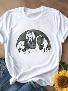 Camiseta de Mujer con Cuello Redondo, Opciones en Blanco y Negro, Estampado de Criptidios, Luna y Bosque, Camisetas Casuales para Uso Diario, Tops de Verano, Camisetas Gráficas, Conjuntos de Verano para Mujer, Camisetas Cortas para Mujer, Tops Vintage de Algodón, Ropa Linda para Mujer, Playera Holgada para Mujer - Blanco - Ver 2